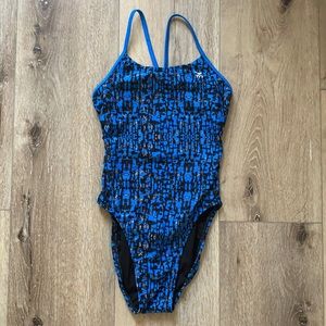 TYR one piece
